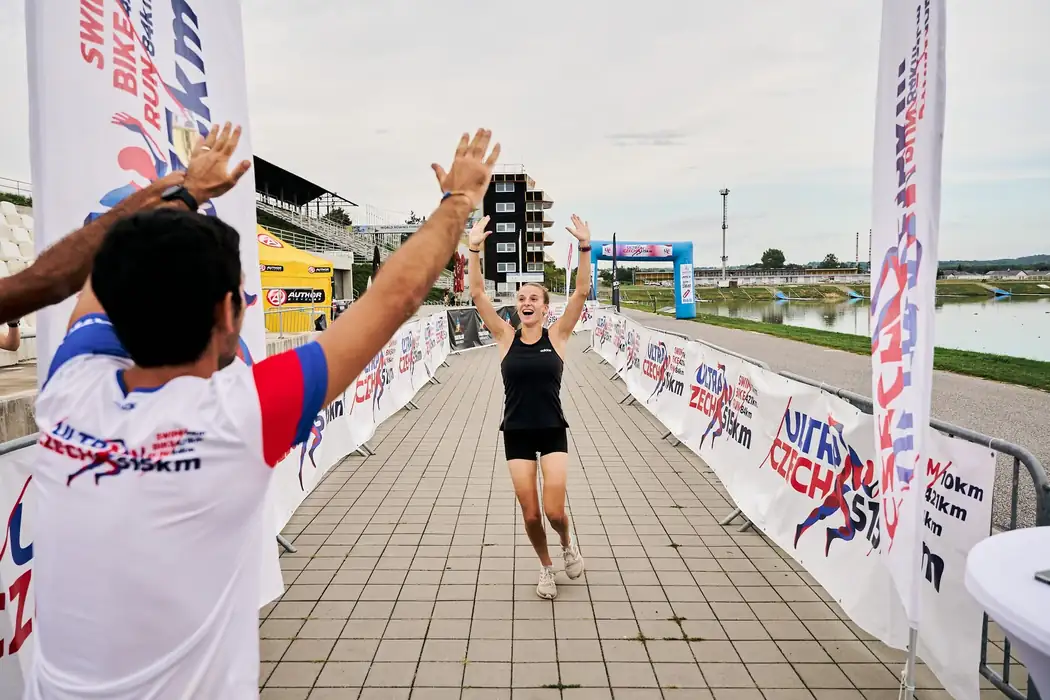 Support in the finish chute