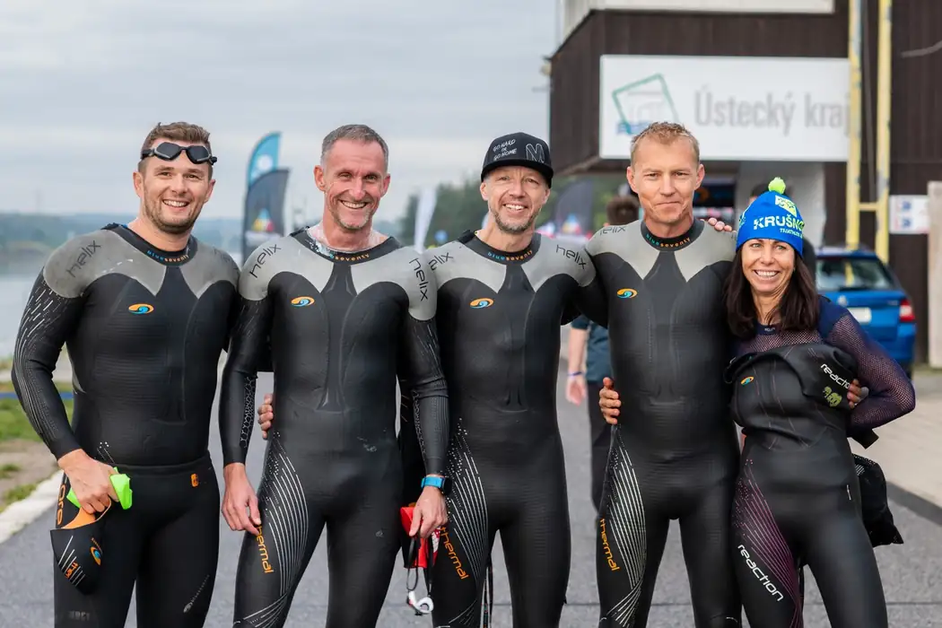 Athletes before the swim start