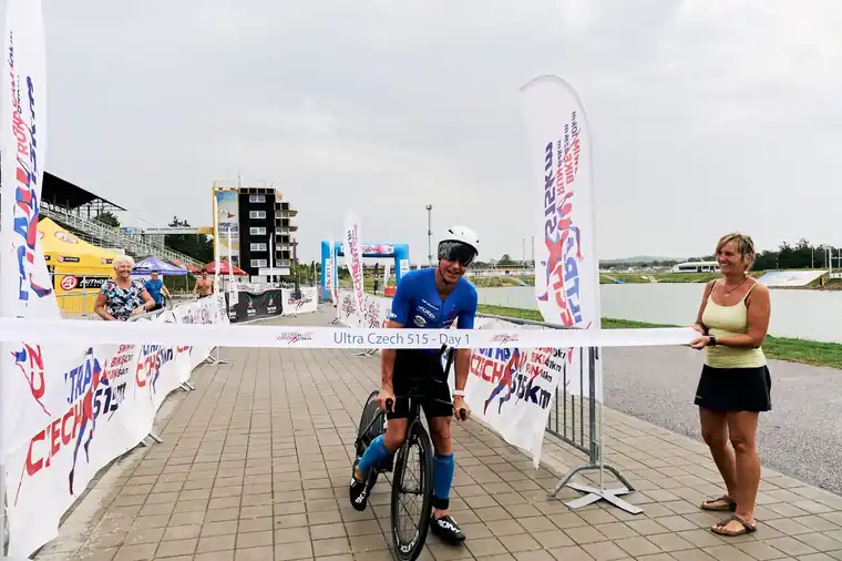 Finishing the first stage in the finish chute